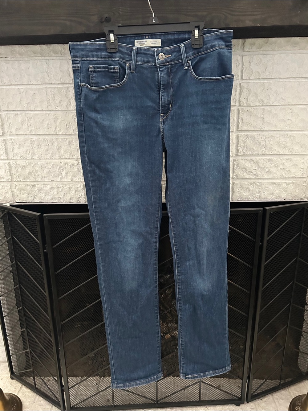 Levi's Womens shaping Medium Blue Straight Jeans